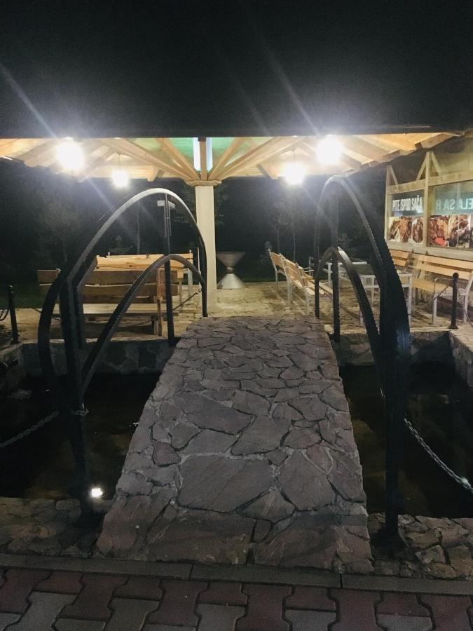 Omladinski Hotel Rostovo Bugojno Bagian luar foto