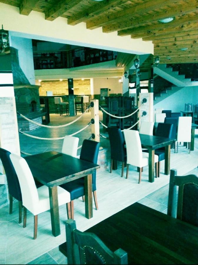 Omladinski Hotel Rostovo Bugojno Bagian luar foto